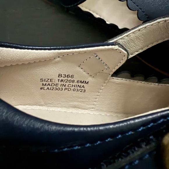 Girls’ Navy Blue Mary Jane Shoes - Picture 5 of 5